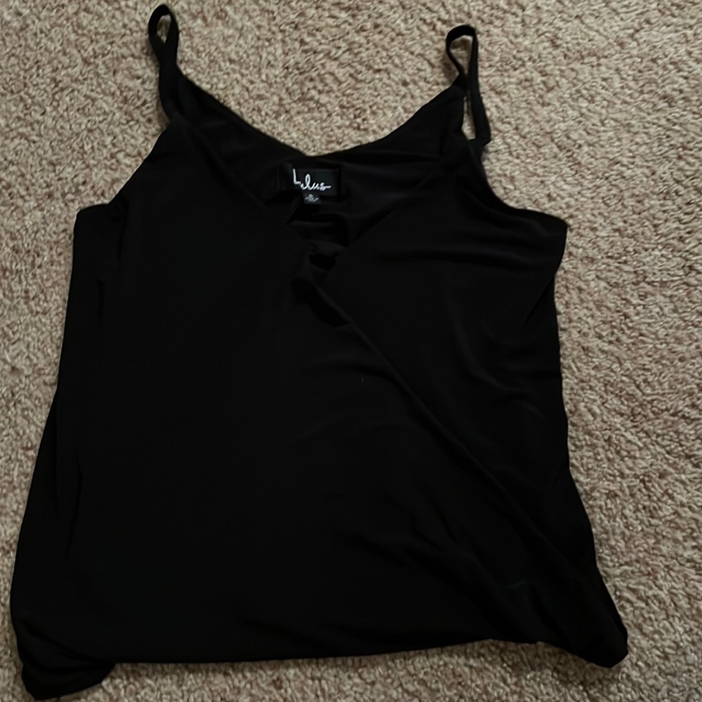 Black lulus tank top